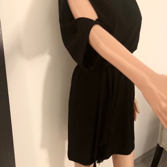 Jessica Simpson black dress - Picture 3 of 6